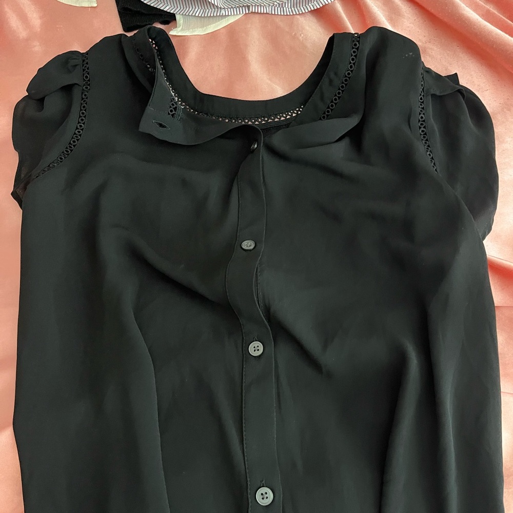 LOFT Black Lace-Trimmed Sleeveless Top